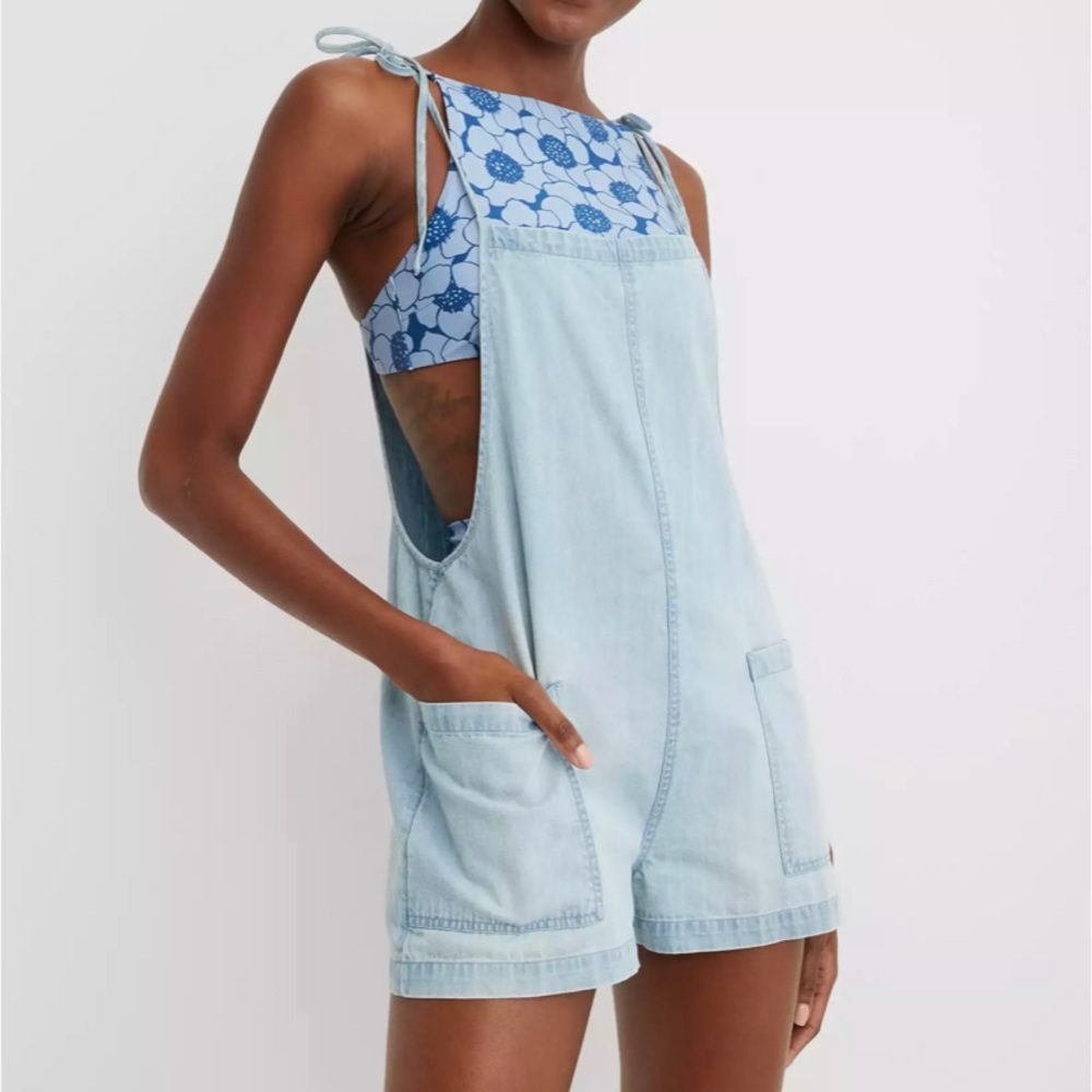 Aerie tie shoulder chambray romper shortalls (size L)